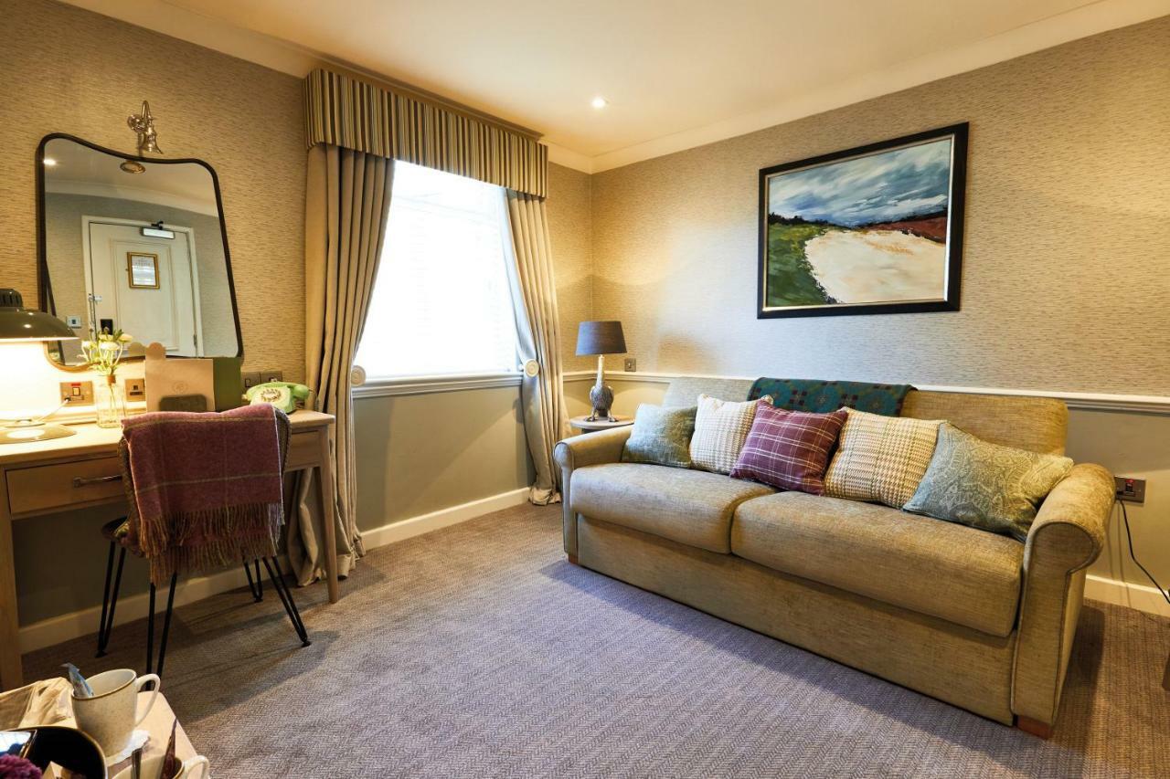 Hotel The Millstone, Mellor Blackburn  Exterior foto A suite at the hotel